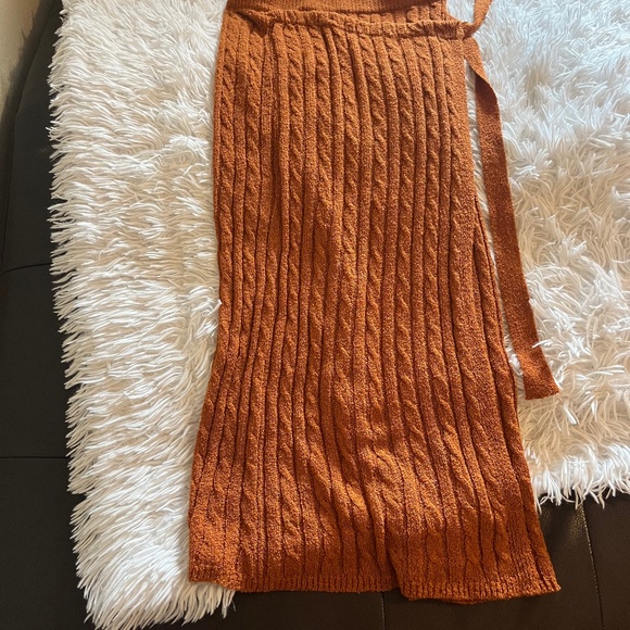 XXS Sweater and Tank Set from Anthropologie Like New! - Picture 2 of 3
